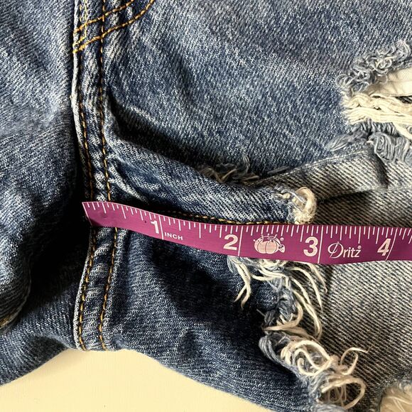 Levi's 501 Medium Wash-Blue Distressed Denim Cut-Off Shorts Size 26 EUC - Picture 7 of 9